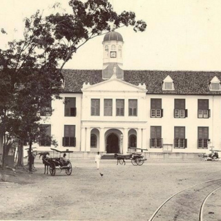 Bangunan Museum Seni Rupa dan Keramik Masa Lampau - 1