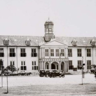 Bangunan Museum Seni Rupa dan Keramik Masa Lampau - 4